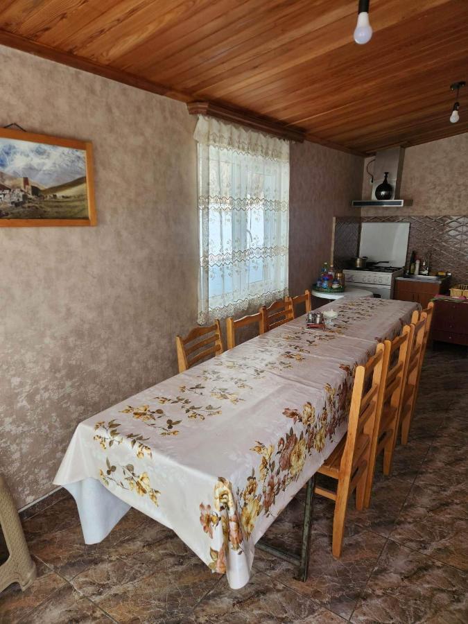 Hotel Moon Night Kazbegi Exterior foto